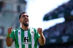 星空app-欧篮联集结日走向成谜，勒沃库森伤情更新，引发热议，更衣室氛围转暖的简单介绍-星空app