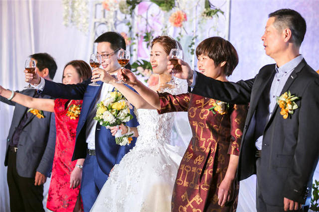 夺冠首场状态出色,TES观众沸腾!,Ning重返赛场赢得满堂喝彩 夺冠首场状态出色,TES观众沸腾!,Ning重返赛场赢得满堂喝彩